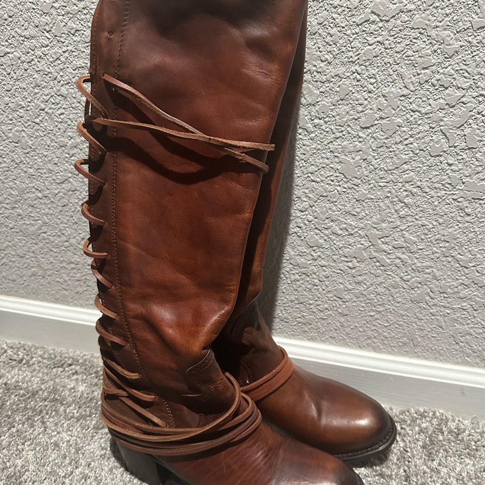 Freebird Coal Boots